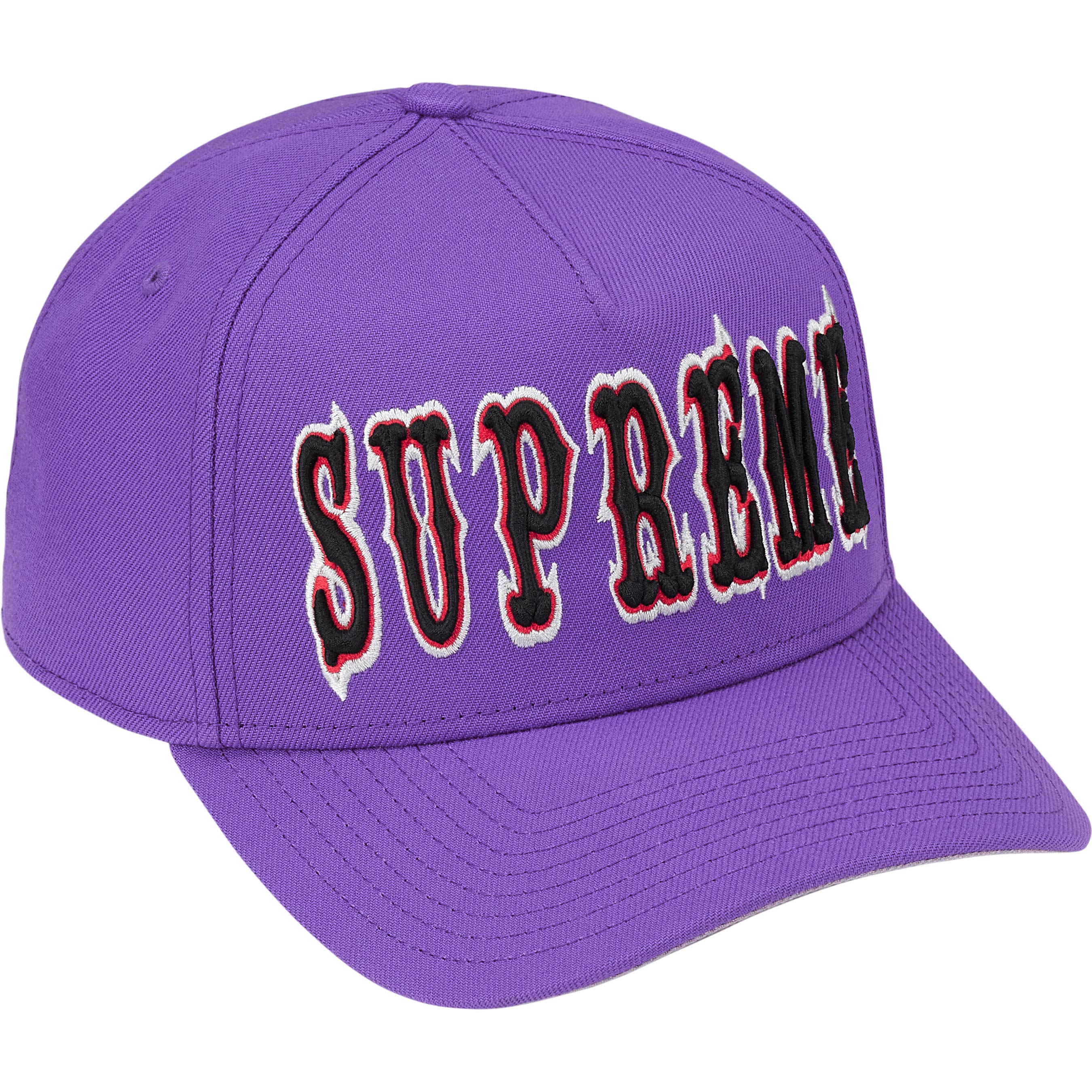 Gothic Outline Adjustable New Era® view 9